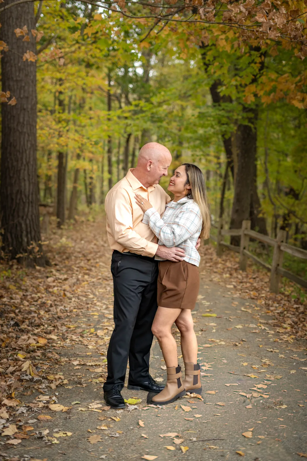 Richelle Fall Pictorials full body couple path portrait